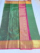 Vaishnavi Green Kanchipuram Silk Saree with Pink Zari Pallu