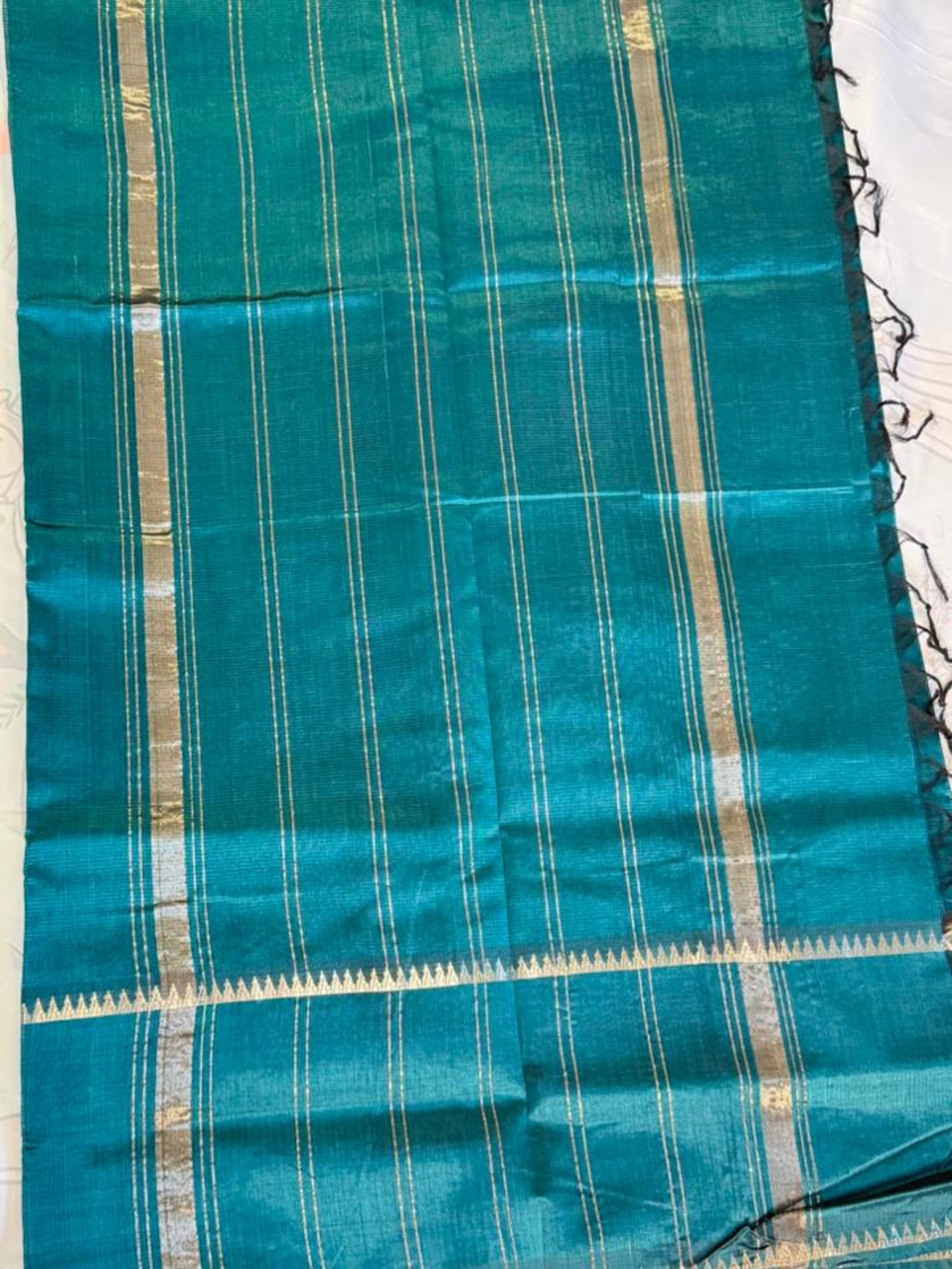 angalgiri silk saree orange with gold zari border
