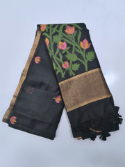 Black Jamdani Saree with Floral Woven Pallu