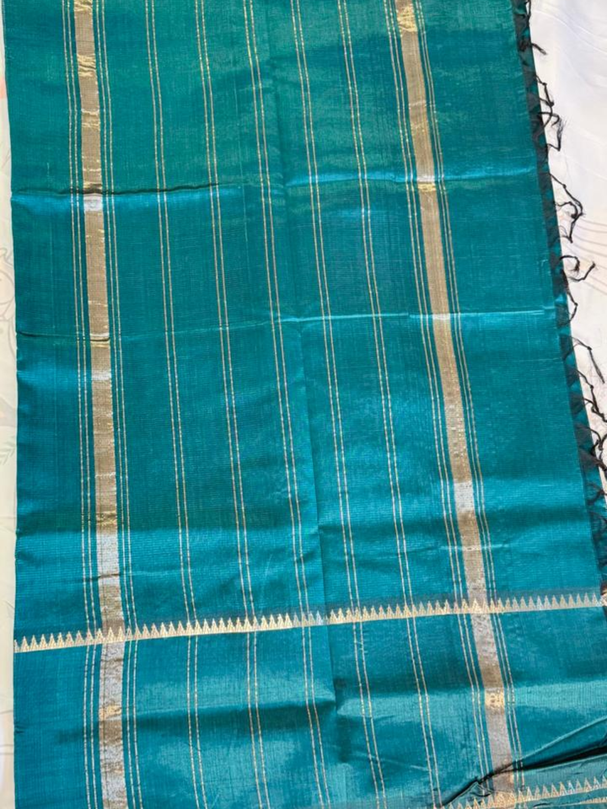 angalgiri silk saree orange with gold zari border